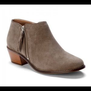 Vionic Booties
